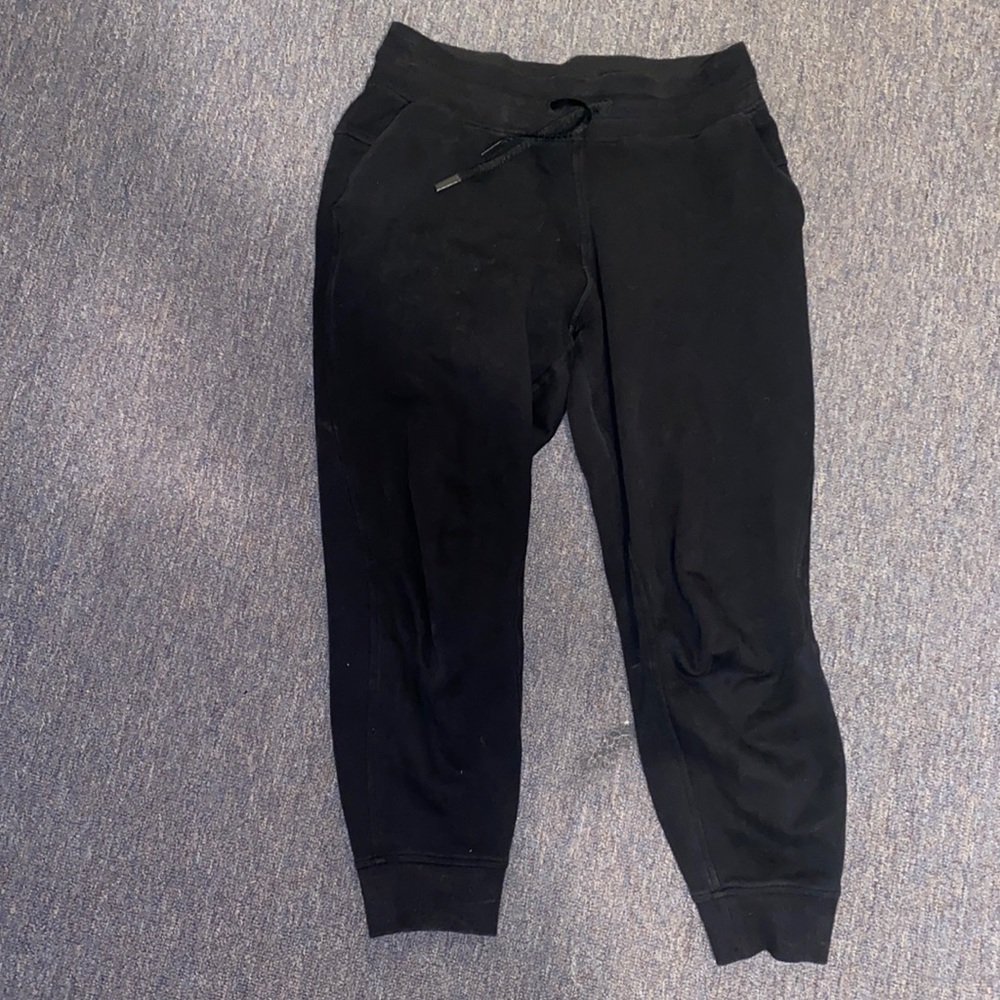 Lulu joggers